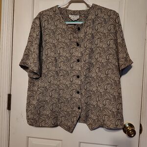 Woman's shirt and jacket set